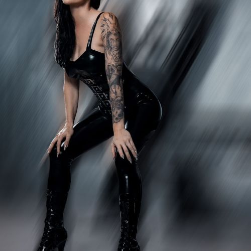 Galeriebild 1 von Miss Chloé Avelle