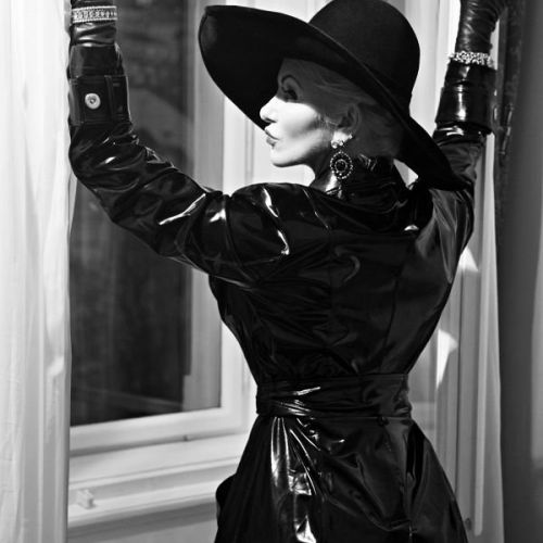 Galeriebild 5 von Madame Charlott
