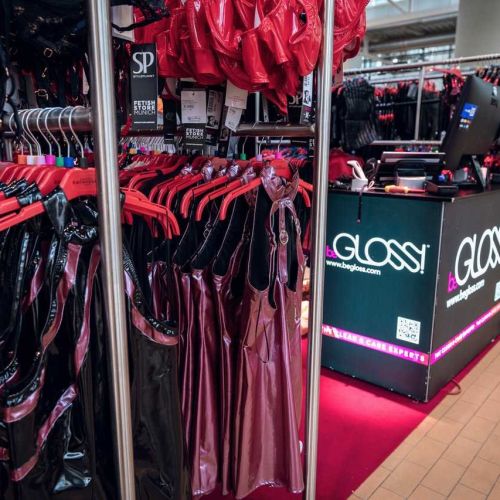Galeriebild 2 von Obscene Messe